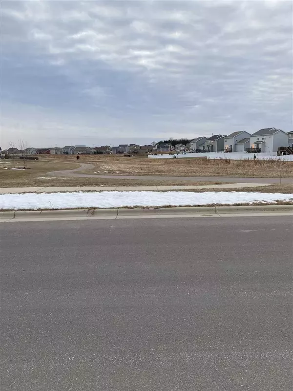 Sun Prairie, WI 53590,459 S Musket Ridge Dr