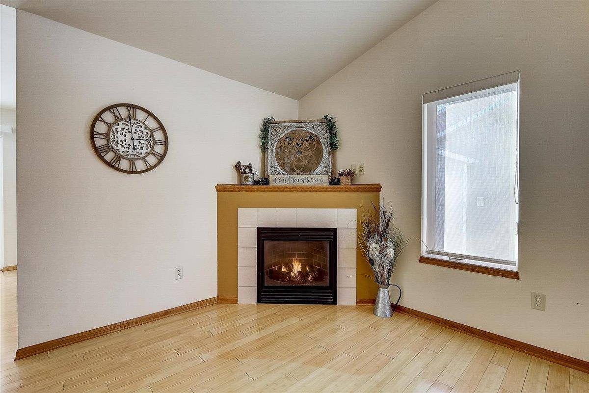 Brooklyn, WI 53521,316 Douglas Dr