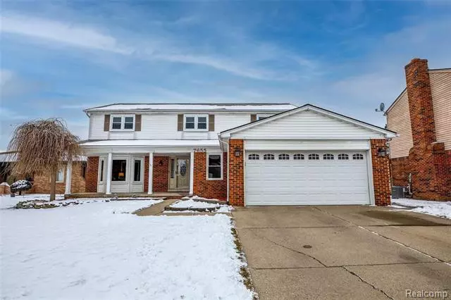 7655 W CLAYMORE CRT, Canton, MI 48187