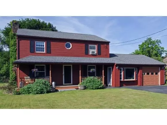 10 Rolston Ave, Greenland, NH 03840