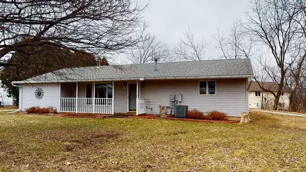 Galesville, WI 54630,16776 S 11th St