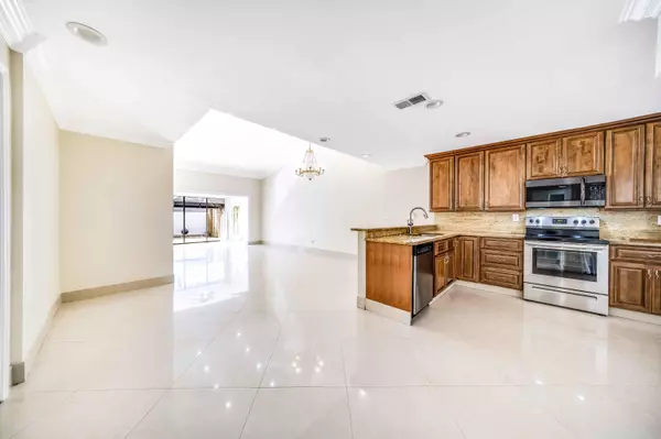 Boca Raton, FL 33433,7964 Little LN