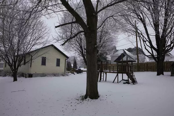 Mineral Point, WI 53565,527 Fountain St