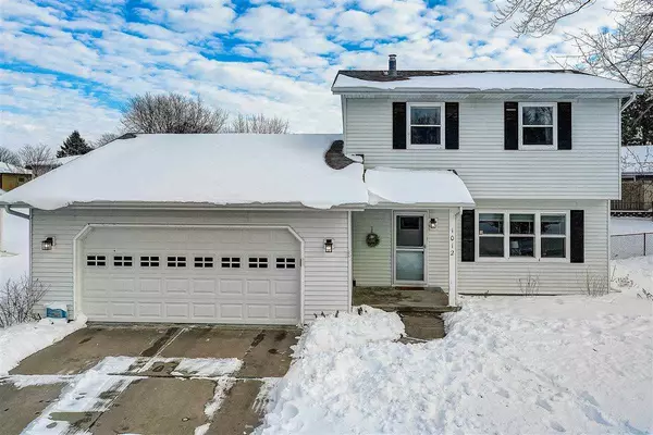 1012 Bristol Dr, Waunakee, WI 53597