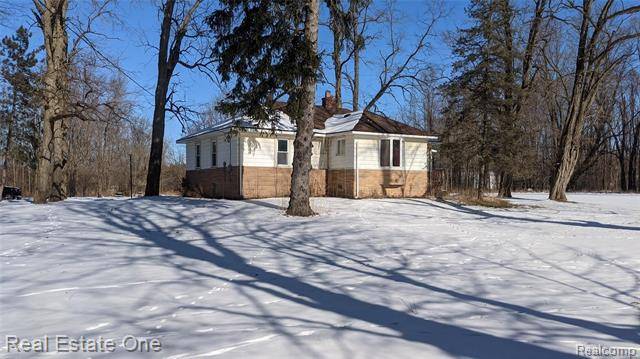 8761 BORDMAN RD, Almont Twp, MI 48003
