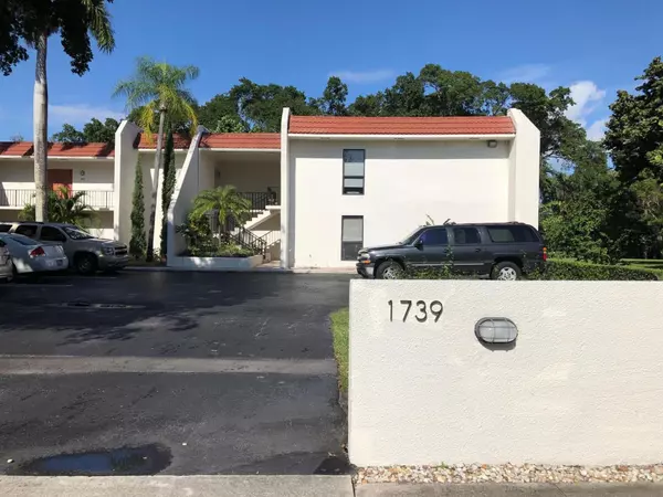 1739 Embassy 103 DR 103, West Palm Beach, FL 33401