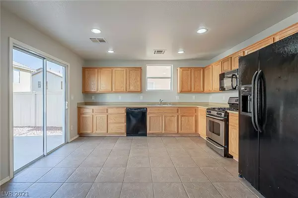 Henderson, NV 89074,2586 Begonia Valley Avenue