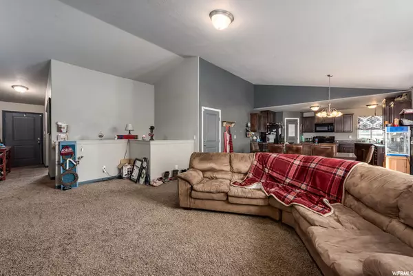 Grantsville, UT 84029,808 E SADDLE RANCH CIR S