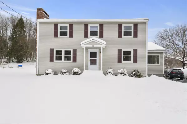 75 Amesbury RD, Kensington, NH 03833