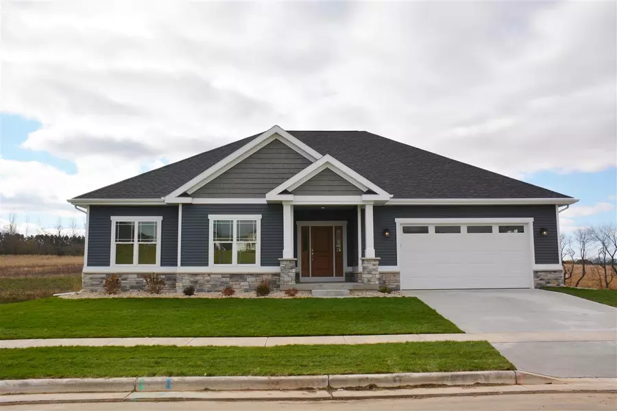 9614 Grey Kestrel Dr, Verona, WI 53593-0000