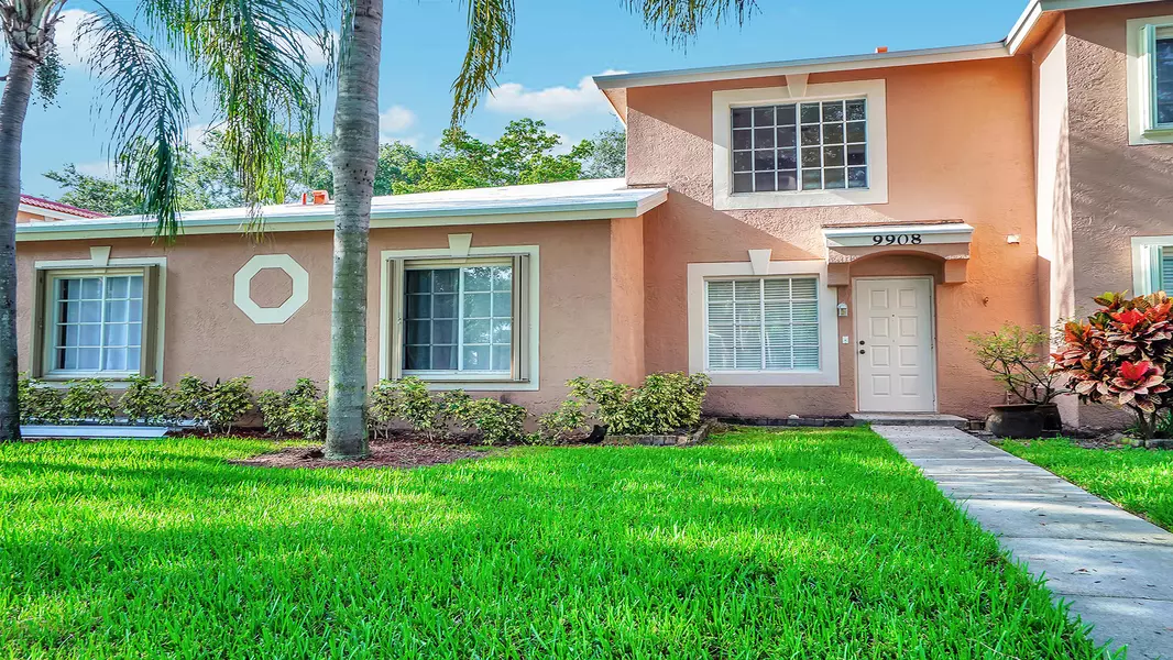 9908 Kamena CIR, Boynton Beach, FL 33436