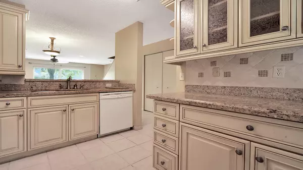 Boynton Beach, FL 33436,9908 Kamena CIR