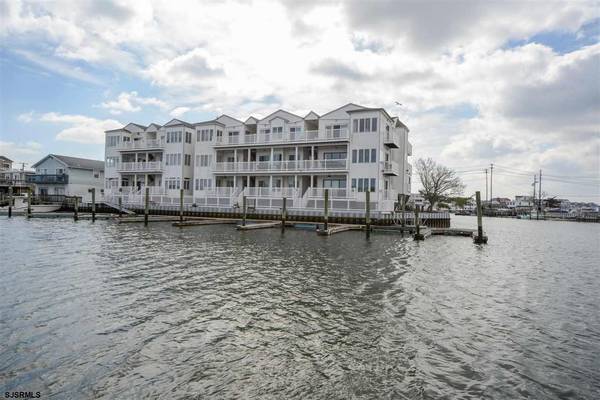 383 43rd Place, Unit 15, Sea Isle City, NJ 08243