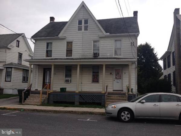 6 MIDDLE SPRING AVE, Shippensburg, PA 17257