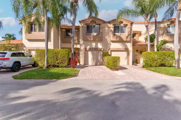 6686 Via Regina, Boca Raton, FL 33433