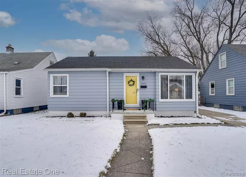 21611 Alger Street, Saint Clair Shores, MI 48080 1866