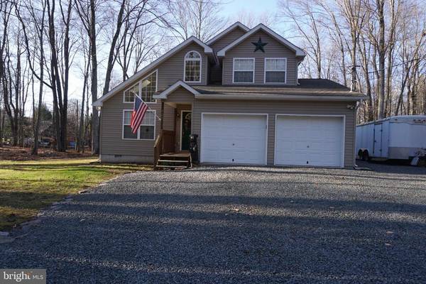 125 E CARDINAL LN, Pocono Lake, PA 18347