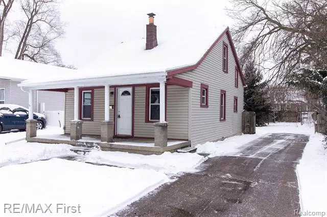 1597 W SARATOGA ST, Ferndale, MI 48220