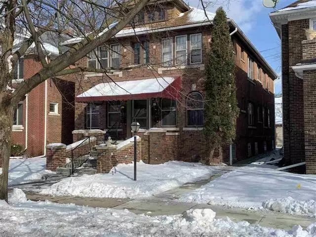 1092 BEACONSFIELD, Grosse Pointe Park, MI 48230