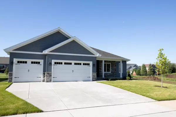 329 Kassander Way, Oregon, WI 53575