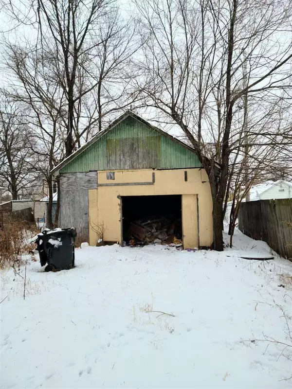 Portage, WI 53901,132 E Burns St