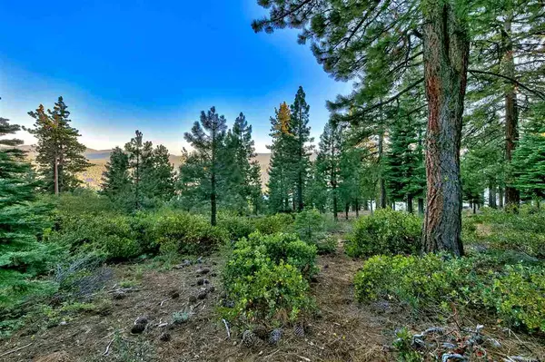 12110 Skislope Way, Truckee, CA 96161