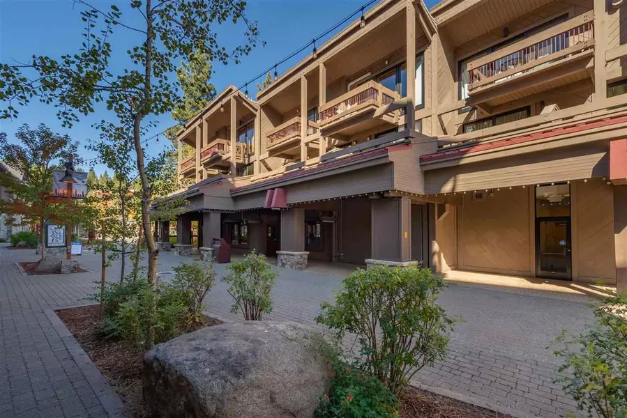 2000 North Village Drive #211, Truckee, CA 96161