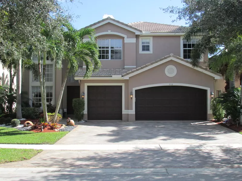 9758 Napoli Woods LN, Delray Beach, FL 33446