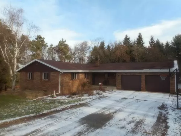 7884 N Pine View Dr, Edgerton, WI 53534-0000