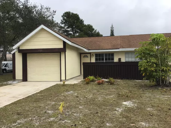 1389 SE Rivergreen Circle CIR, Port Saint Lucie, FL 34952