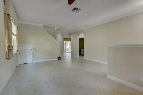 Palm Beach Gardens, FL 33418,8093 Bautista WAY