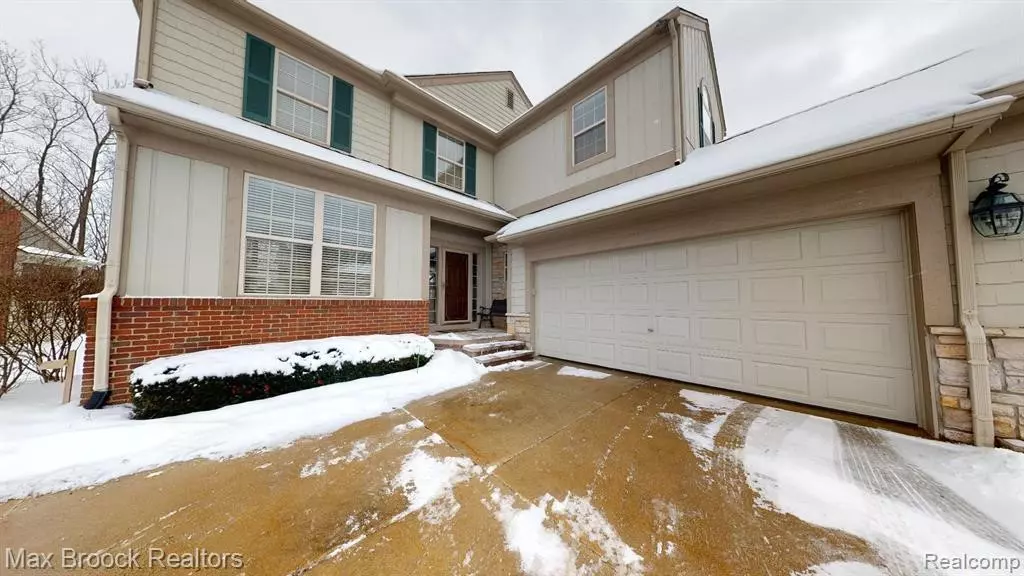 3697 WINDING BROOK Circle, Rochester Hills, MI 48309 4734