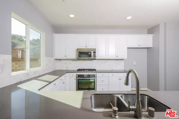 Santa Clarita, CA 91350,20514 Brookie Ln