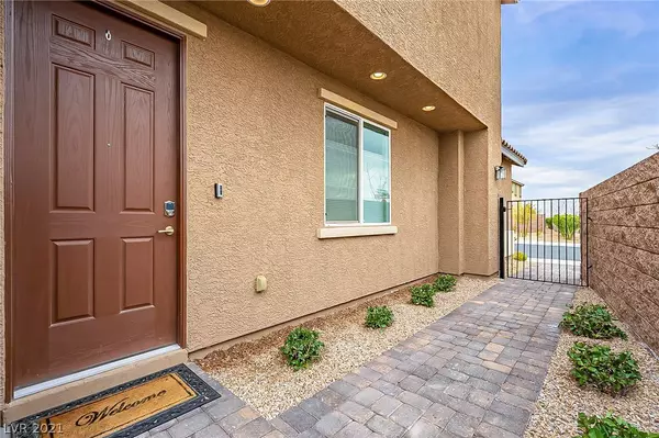 Henderson, NV 89002,15 Nettle Leaf Avenue