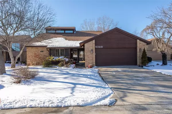 5340 Isle Royal, West Bloomfield, MI 48323 3431