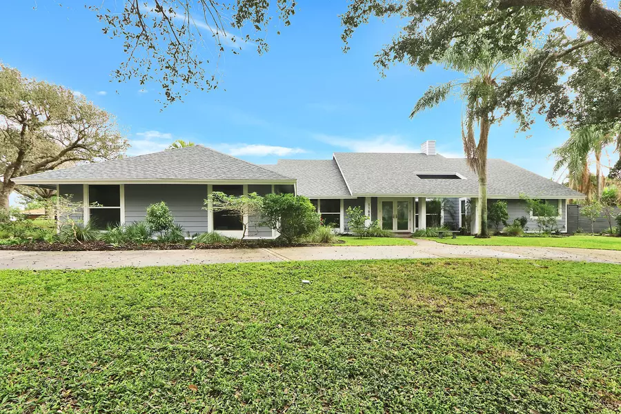 11881 SE Tiffany WAY, Tequesta, FL 33469