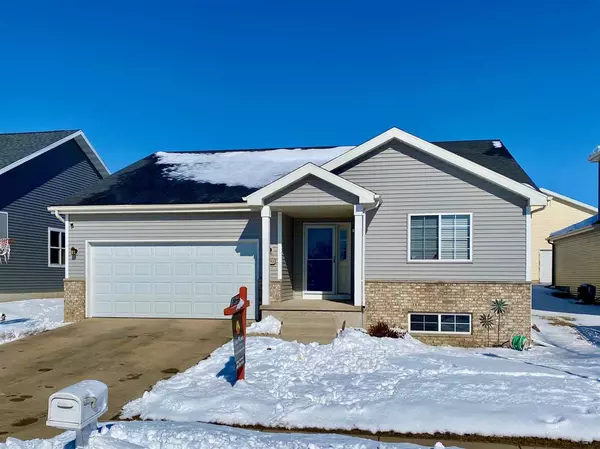 2732 Compass Plant Blvd, Sun Prairie, WI 53590