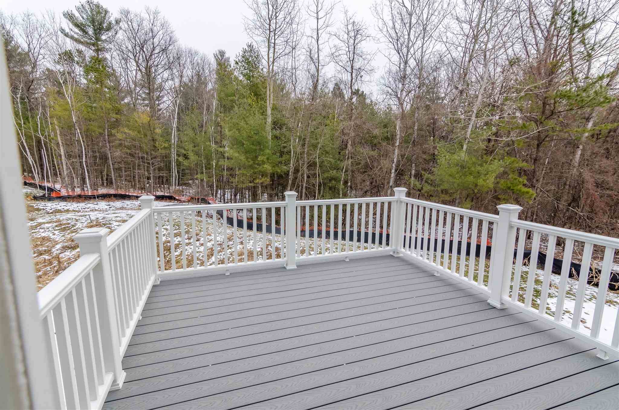 Londonderry, NH 03079,9B Horizon DR