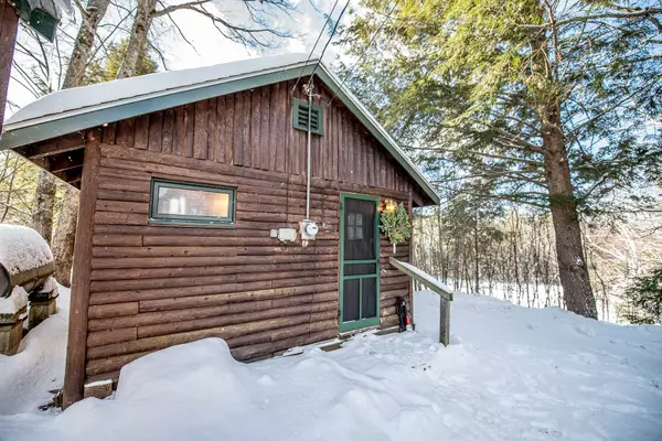 91 Paradise RD, Woodstock, NH 03262