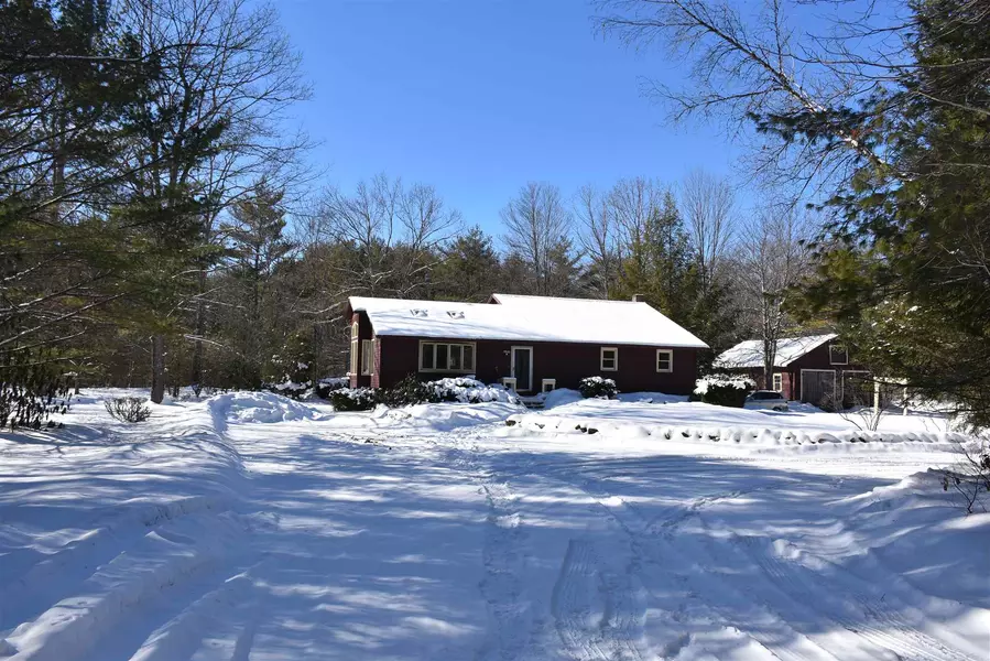 15 Battis Crossing RD, Canterbury, NH 03224