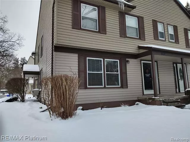 2155 PARK PLACE DR 15, Walled Lake, MI 48390