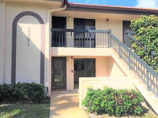 5201 W Club CIR 104, Boca Raton, FL 33487