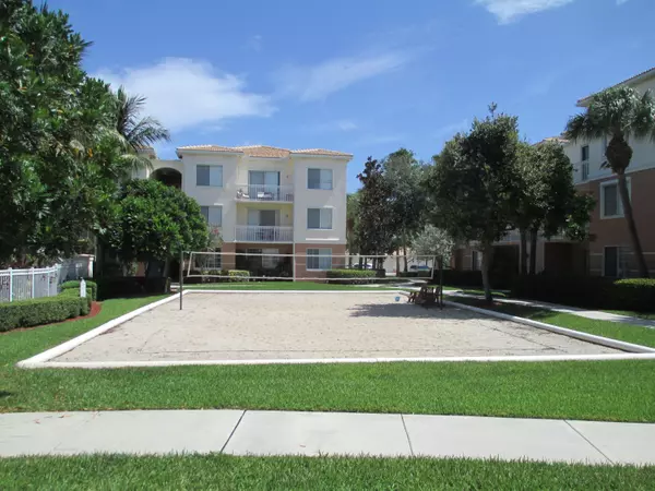 Palm Beach Gardens, FL 33418,2209 E Myrtlewood CIR