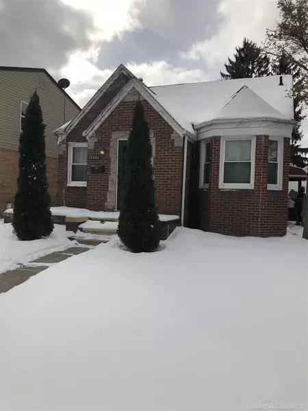 15834 Nicolai, Eastpointe, MI 48021