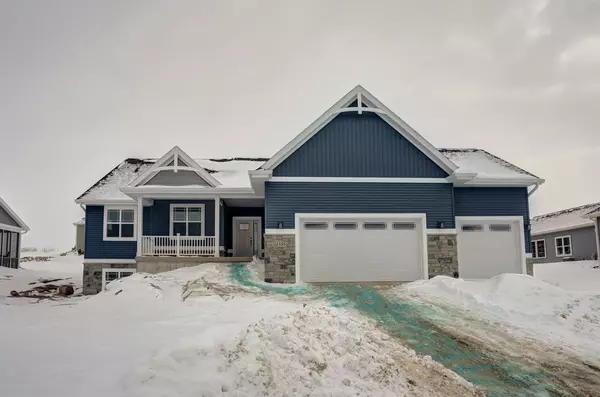 1555 Liatris Dr, Sun Prairie, WI 53590