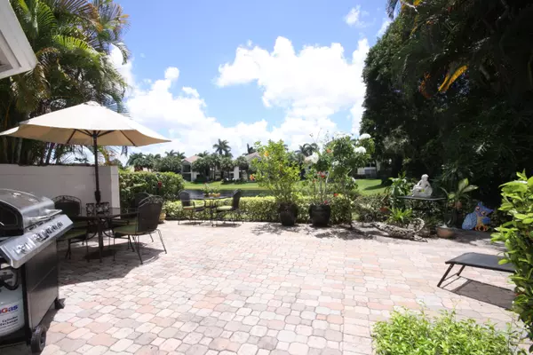 2225 NW 62nd DR, Boca Raton, FL 33496