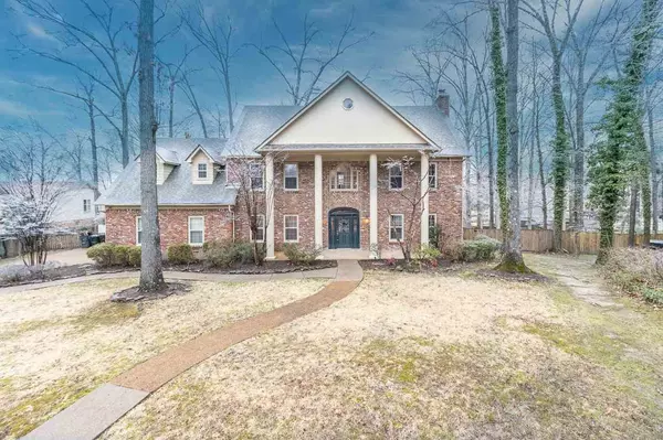 818 W TREE CV, Collierville, TN 38017