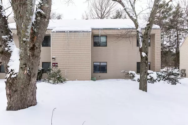 85 Bayberry LN #85, South Burlington, VT 05403