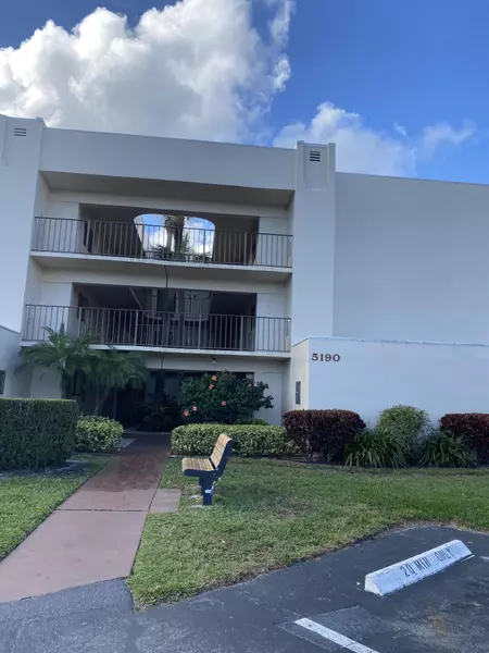 5190 Las Verdes 303 CIR 303, Delray Beach, FL 33484