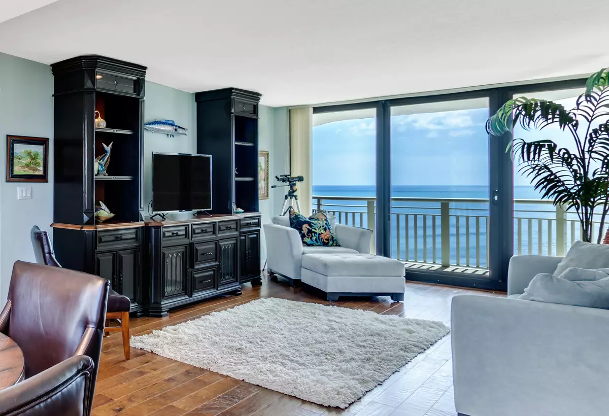 Singer Island, FL 33404,3000 N Ocean DR 16-H